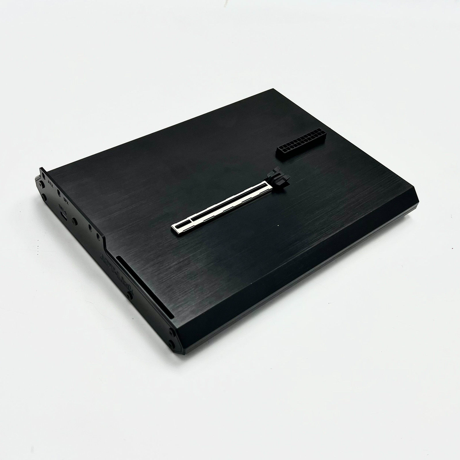 ADT Thunderbolt-5 PCIe 4.0 x4  - огляд і ціна Thunderbolt 4 External Gpu Enclosure